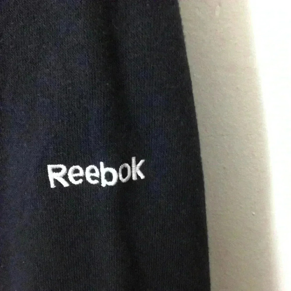 Reebok NHL Pittsburgh Penguins Youth 18-20 Hoodie - Picture 4 of 6